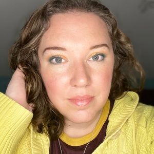 Meet your Posher, Corine